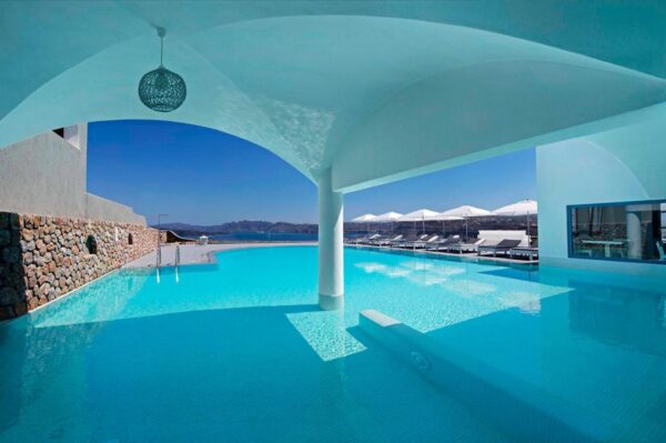 5* Santorini Spa Experience for 5 nights or £1,500 cash